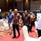 Penjabat Sekretaris Daerah Provinsi (Sekdaprov) Sumatera Utara (Sumut) Sulaiman Harahap didampingi Kepala BPBD Sumut Tuahta Ramajaya Saragih menghadiri Sosialisasi dan Focus Group Discussion (FGD) di Ballroom Hotel Four Points by Sheraton Medan, Kamis (7/5/2026). (Foto/Kominfo Sumut).