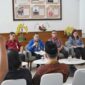 Temu Pers bersama Badan Kesatuan Bangsa dan Politik (Kesbangpol) Provinsi Sumatera Utara, yang difasilitasi Dinas Komunikasi dan Informatika Sumut berlangsung di Lobby Dekranasda Lantai 1 Kantor Gubernur Sumut Jalan Diponengoro Nomor 30 Medan, Kamis (7/5/2026).