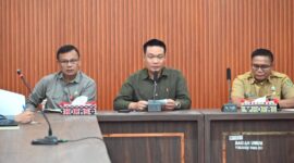 Bupati Humbang Hasundutan, Oloan Nababan saat mengikuti FGD, Selasa (12/5/2026). Foto:Diskominfo Humbahas