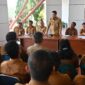 Bupati Humbang Hasundutan Oloan P. Nababan melakukan sidak ke sejumlah OPD usai libur dan cuti bersama untuk memastikan disiplin ASN dan pelayanan publik tetap optimal, Senin, (18/5/2026). Foto:Diskominfo Humbahas