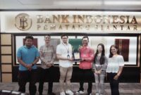 Ketua Umum GAMPERA, Armada Simorangkir, 
Plt Ketua BPC GAMPERA Pematangsiantar, Defri Hutapea foto bersama Kepala Perwakilan Bank Indonesia Pematangsiantar, Ahmad Rahman di Kantor Perwakilan Bank Indonesia Pematangsiantar, Rabu (13/5/2026). Foto:Sordahcom/Fernando Sirait