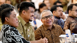 Gubernur Sumut, Bobby Nasution saat menghadiri pengukuhan Kepala Kantor LPS I Medan di Aula Raja Inal Siregar, Kantor Gubernur Sumatera Utara, Jalan Pangeran Diponegoro, Medan, Senin (4/5/2026). (Foto/Istimewa).