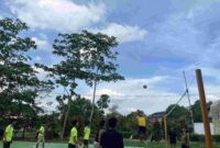 Ezlon FC berhasil menjadi juara voli putra Fiesta PGSD 2026 Universitas HKBP Nommensen Pematangsiantar setelah tampil konsisten dalam pertandingan penuh sportivitas dan semangat kompetisi mahasiswa.