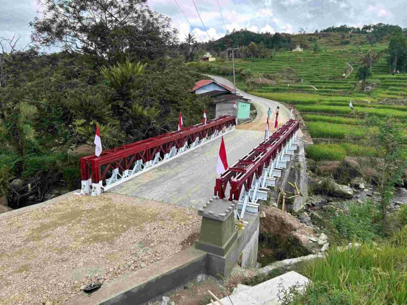 Jembatan Bailey di Desa Panggugunan, Kecamatan Pakkat, Humbang Hasundutan.