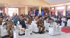 Pemerintah Kabupaten Dairi bersama Bank Sumut menghadirkan program Kredit Usaha Rakyat KUR dengan bunga 0 ℅ bagi pelaku usaha mikro, kecil, dan menengah UMKM. Program ini disosialisasikan dalam kegiatan yang digelar di Balai Karina, Sidikalang, Selasa (5/5/2026).