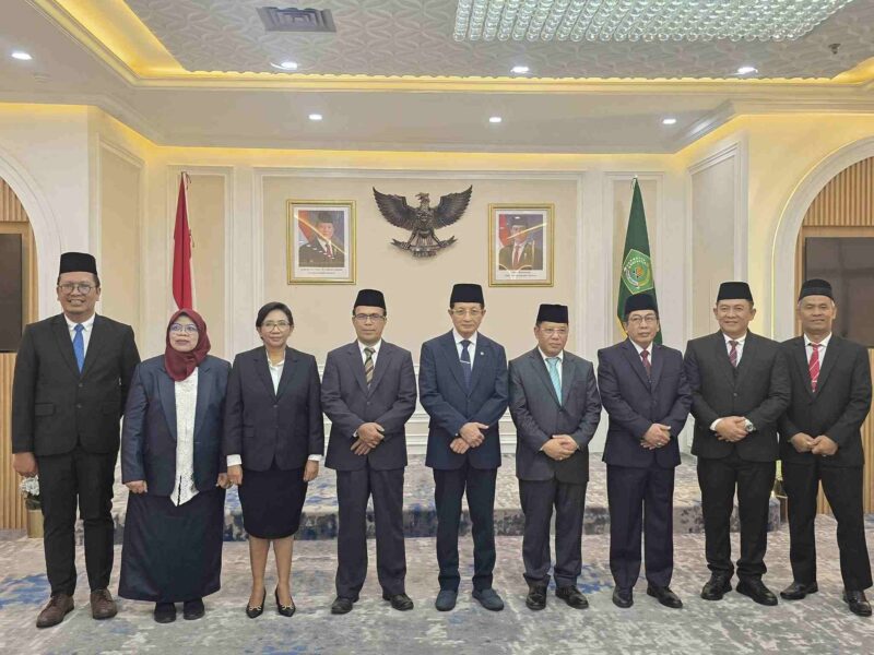 Pdt. Dr. Haposan Silalahi, M.Th resmi dilantik oleh Menteri Agama RI Prof. Dr. KH. Nasaruddin Umar, M.A. sebagai Rektor Institut Agama Kristen Negeri Tarutung periode 2026–2030.